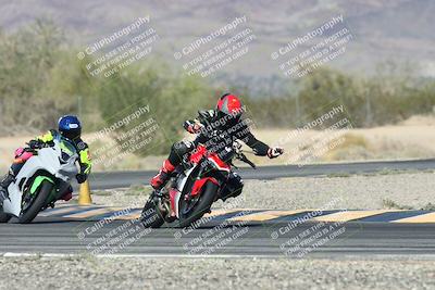 media/Oct-30-2025-Racers Edge (Thu) [[dabbdaf680]]/3-B Group/Session 5 (Turn 6)/